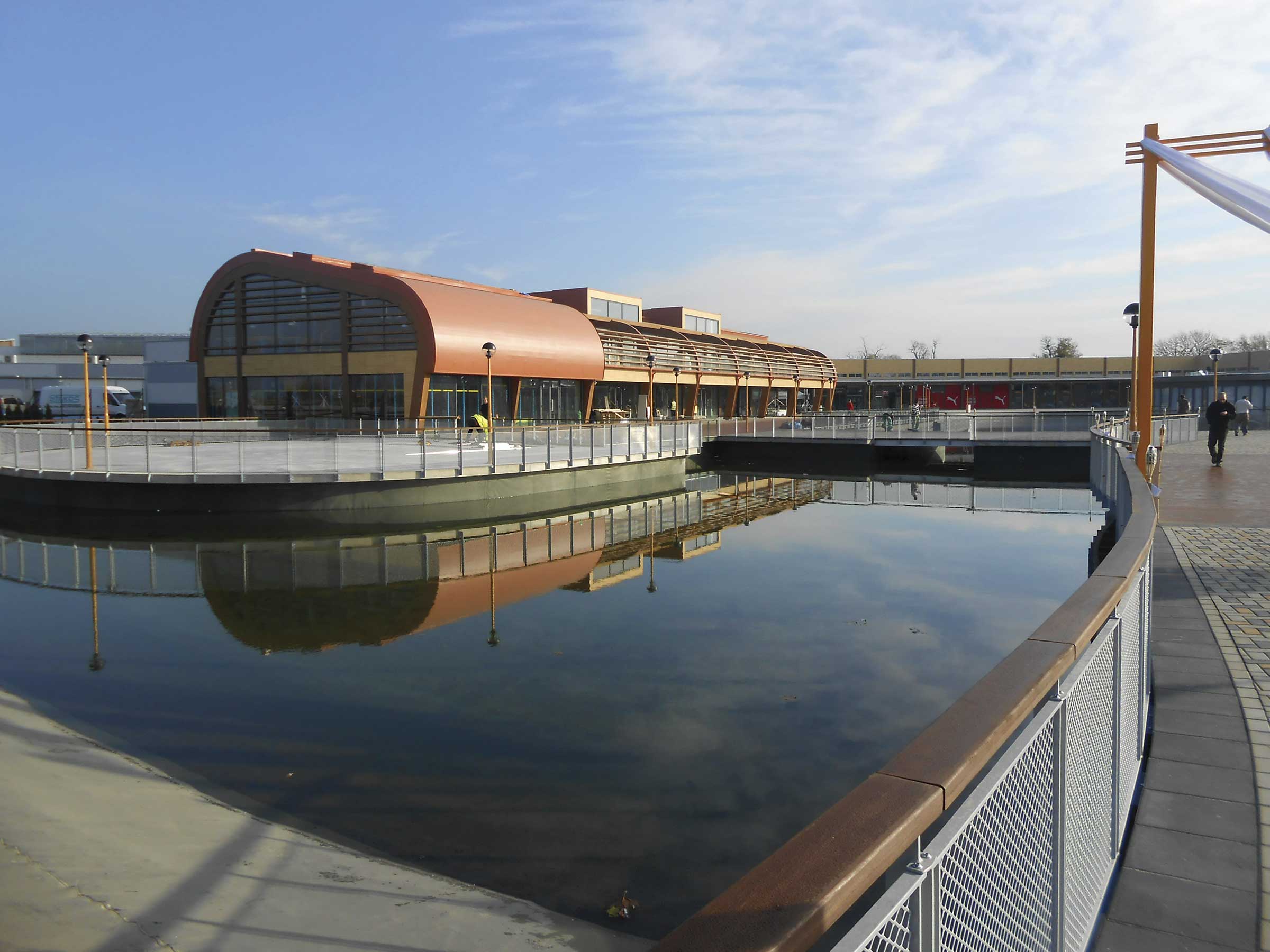One Fashion Outlet Mall Voderady
